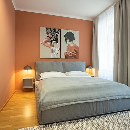 Bright 3-Room Apartment With A King-Size Bed Bécs Kültér fotó